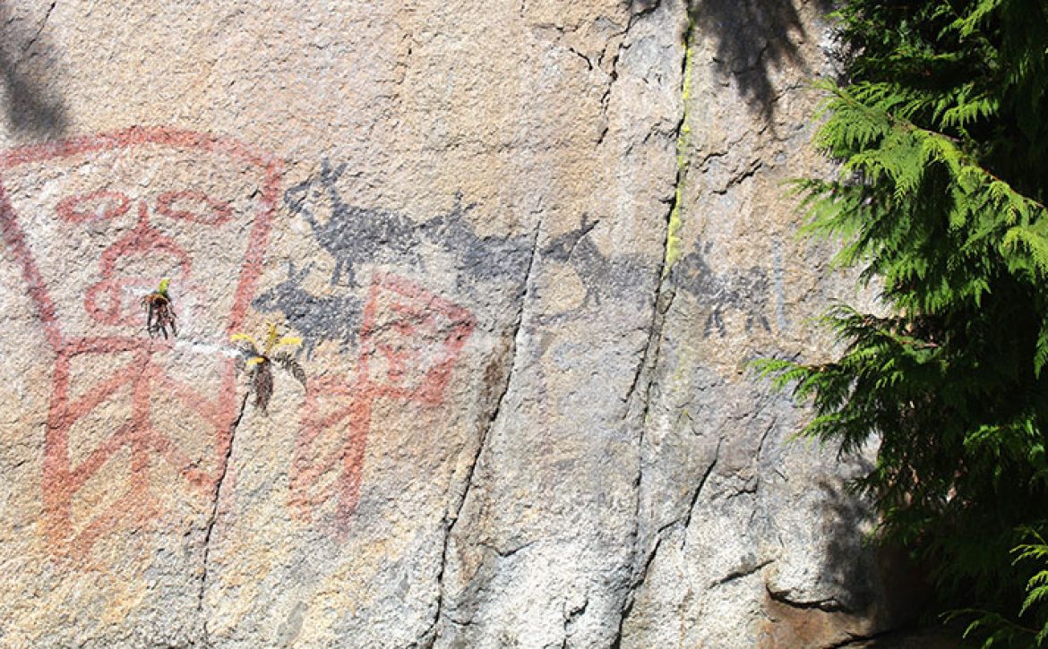 photo of indigenous rock painting